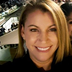 Meet your Posher, Luciana